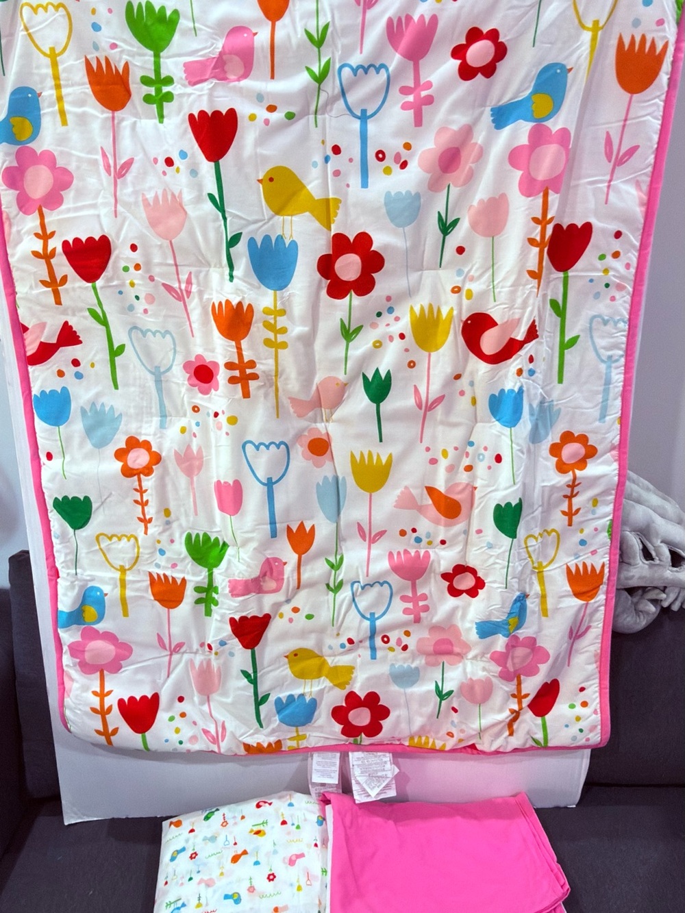 Reversible Floral & Bird Baby Crib bedding set - New see details